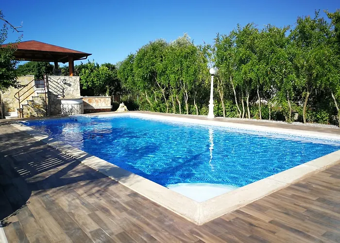 Iris Castellana Grotte